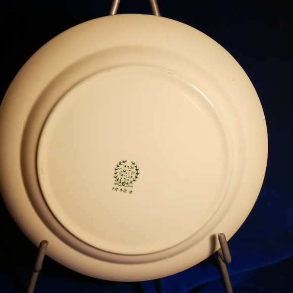 Floral Patterned Dinnerware Set - Picture 12 of 13